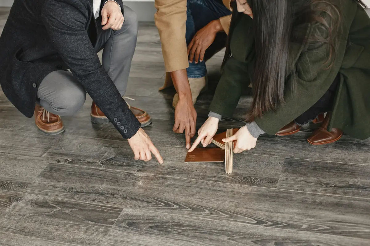 Parquet ou stratifié : le comparatif complet