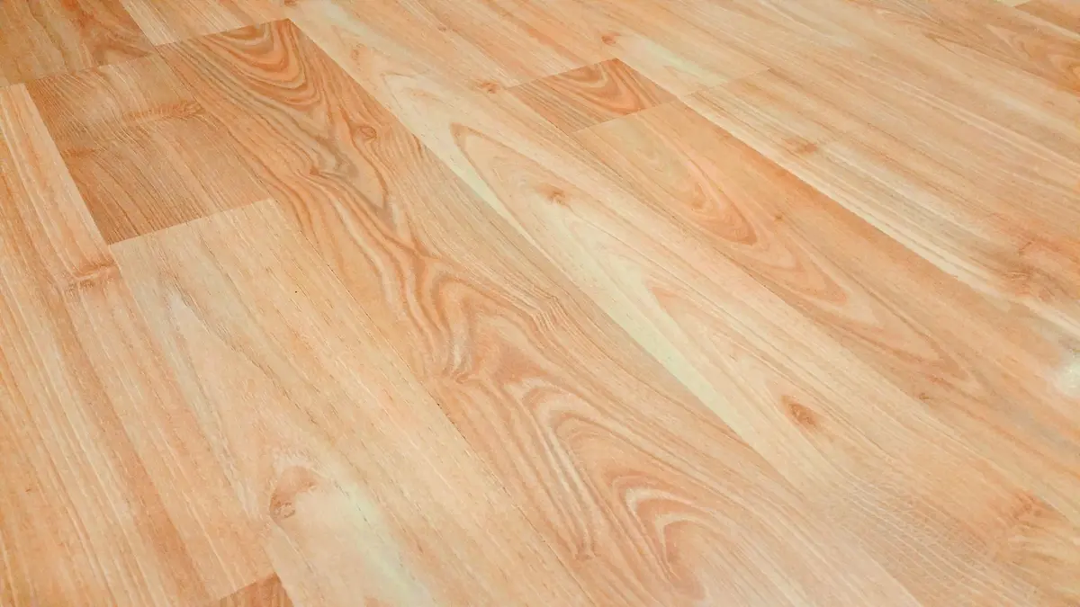 Sol stratifié effet bois
