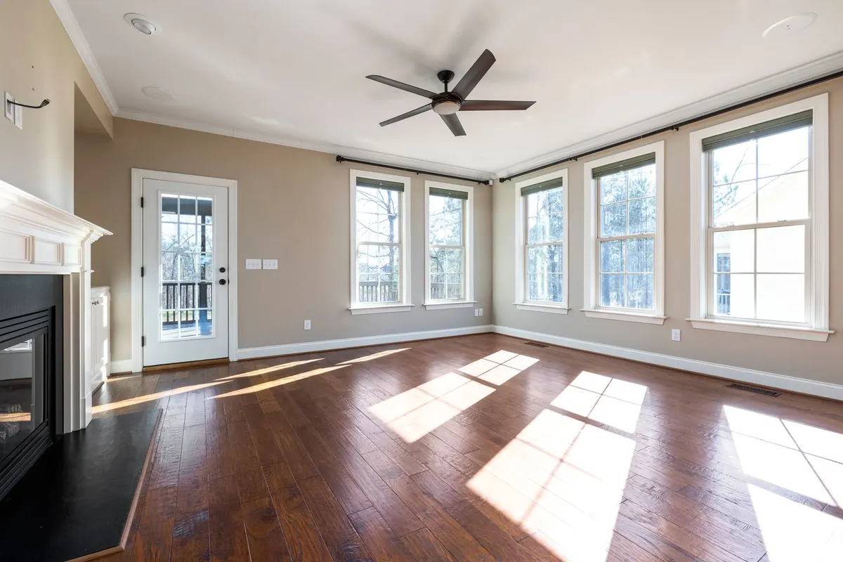 Sens de pose du parquet : lumière, pièce et effet recherché